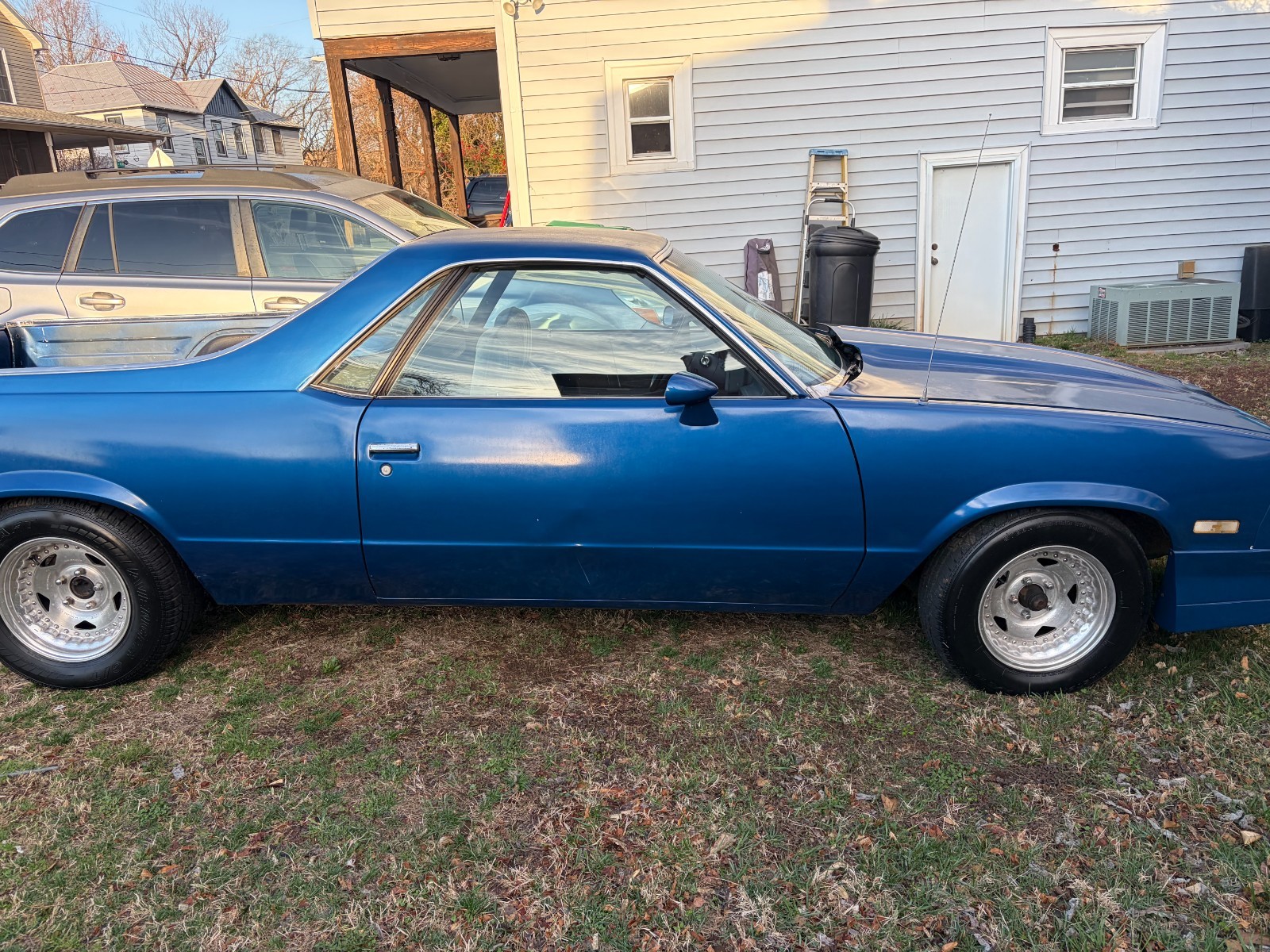 GMC-Caballero-1984-Standard-Cab-Pickup-Blue