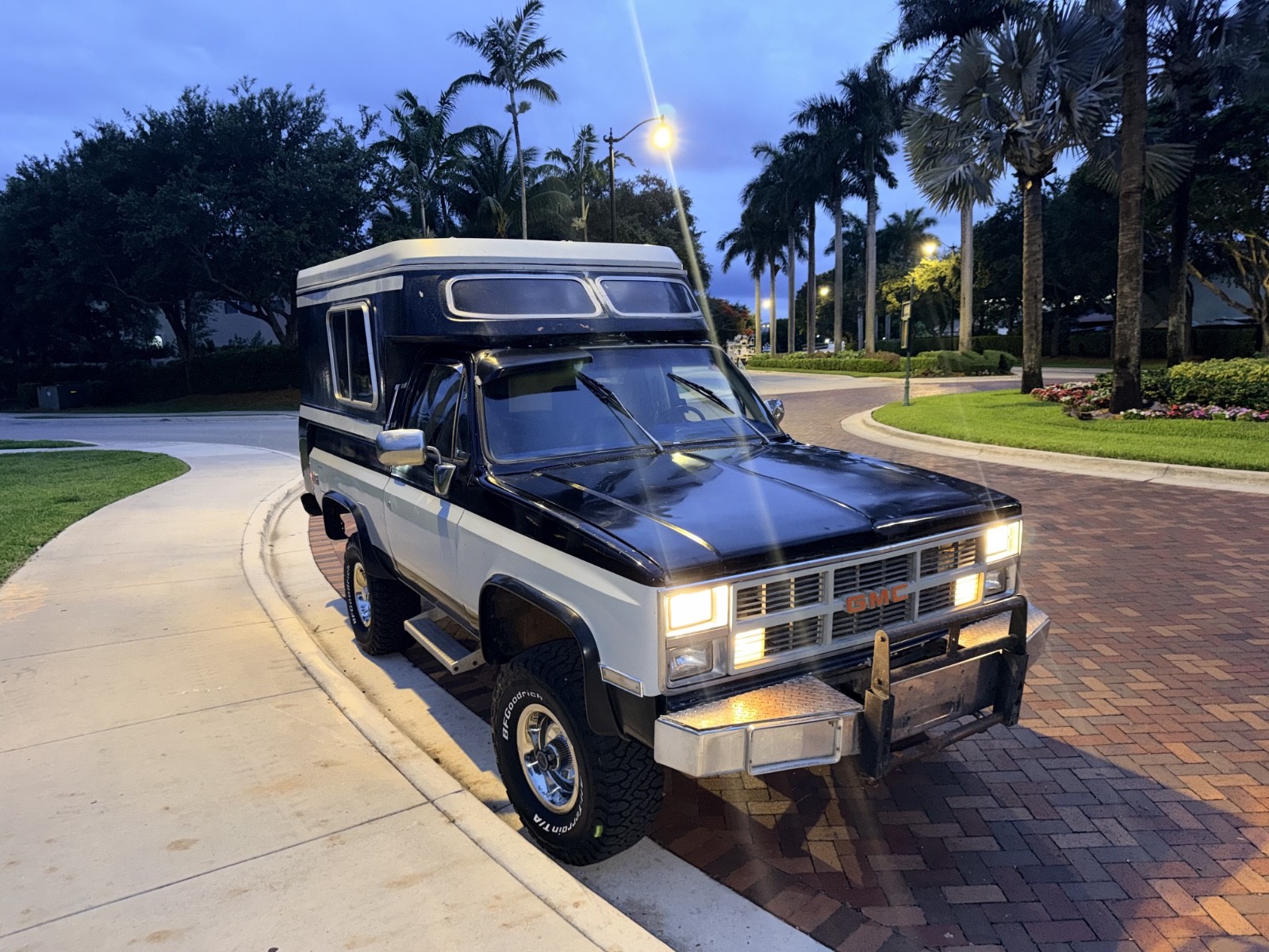 GMC-Jimmy-1981-SUV