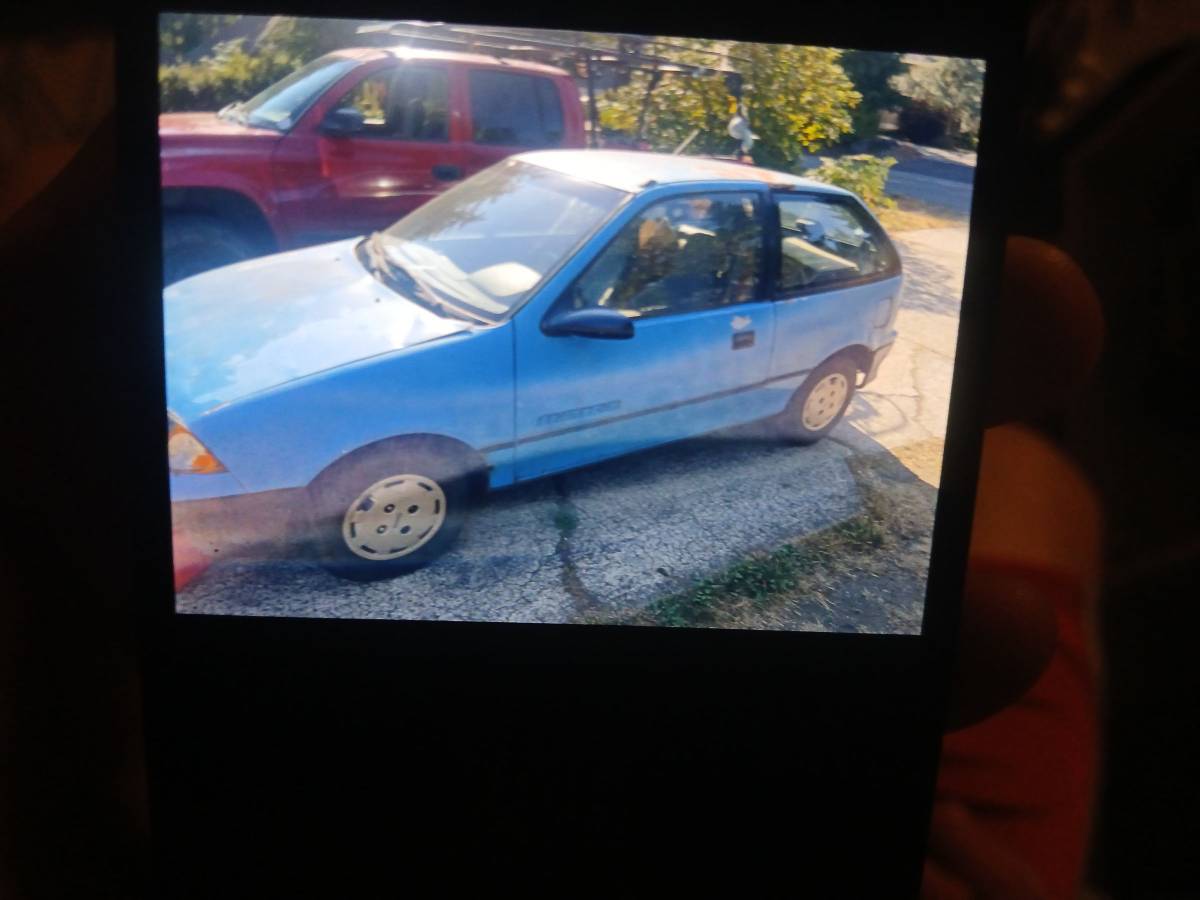 Geo-metro-1991-blue