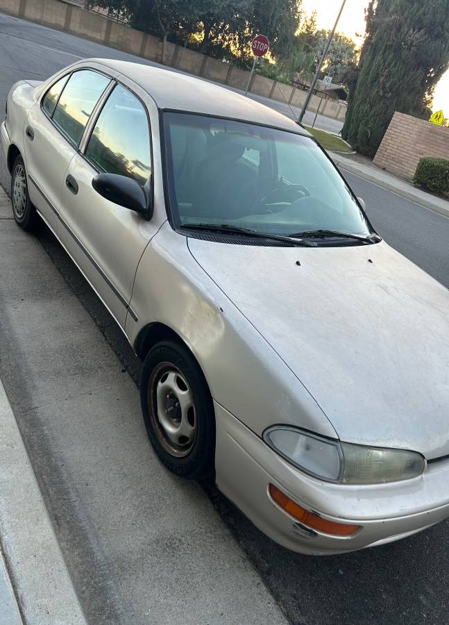 Geo-prizm-1994-silver