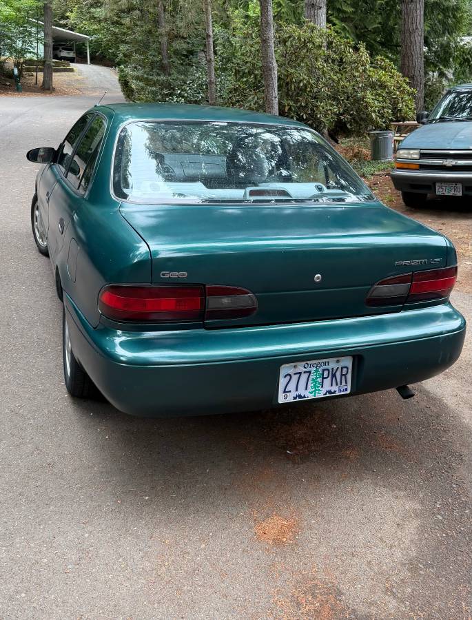 Geo-prizm-toyota-corolla-1996-green