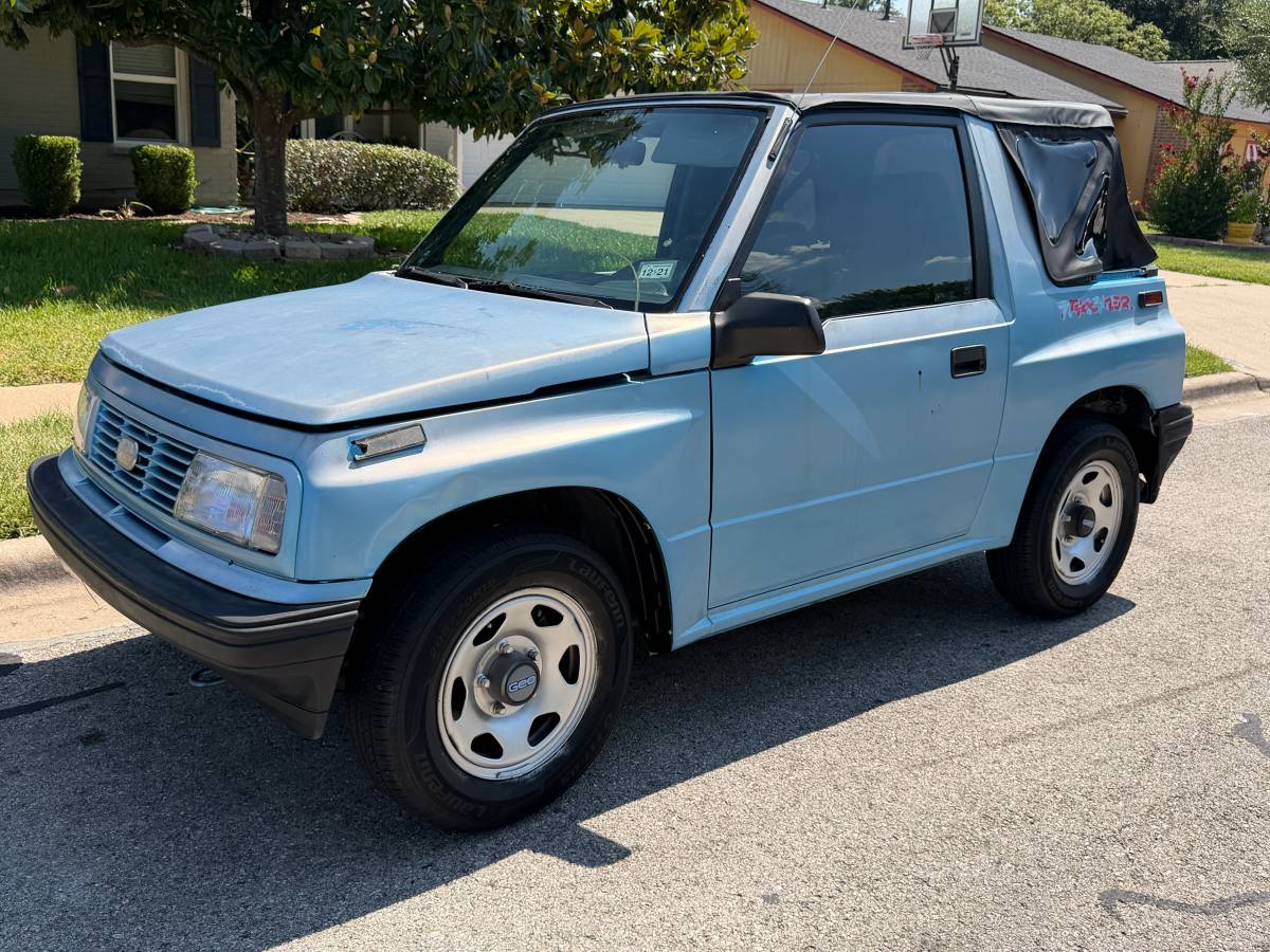 Geo-tracker-1995-blue