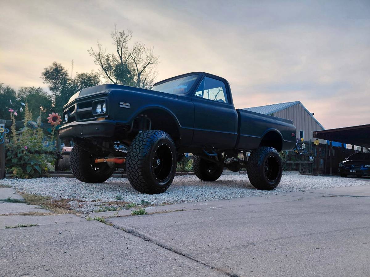 Gmc-12-ton-truck-1969-black