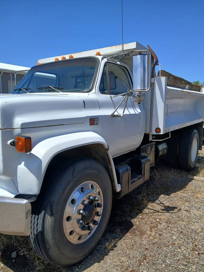Gmc-7000-1984-white