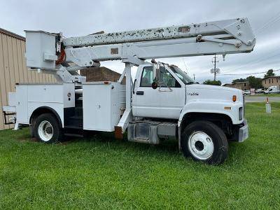 Gmc-C7-7000-medium-duty-medium-conventional-104-1994-white