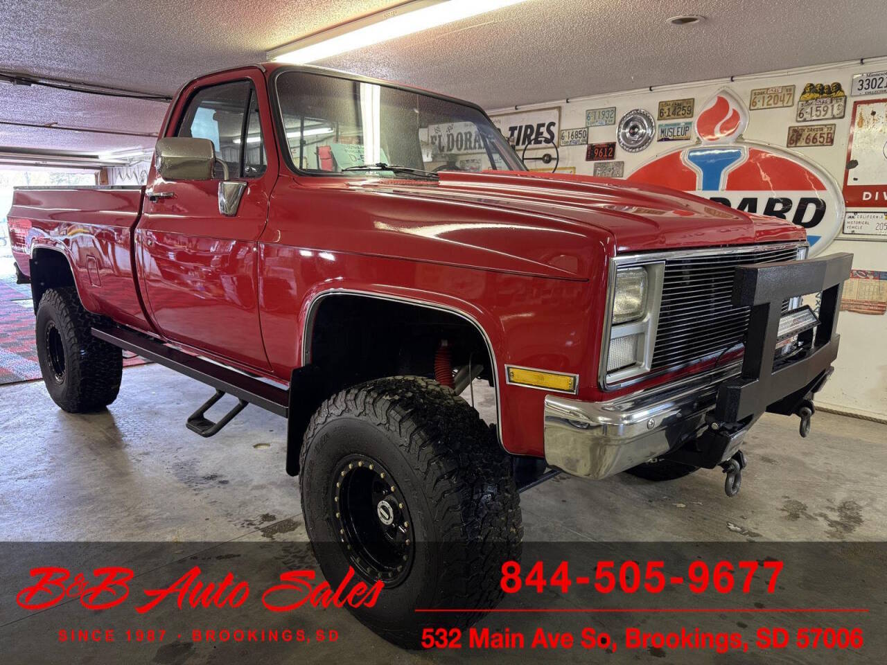 Gmc-Ck-1500-series-1985-Red-Red