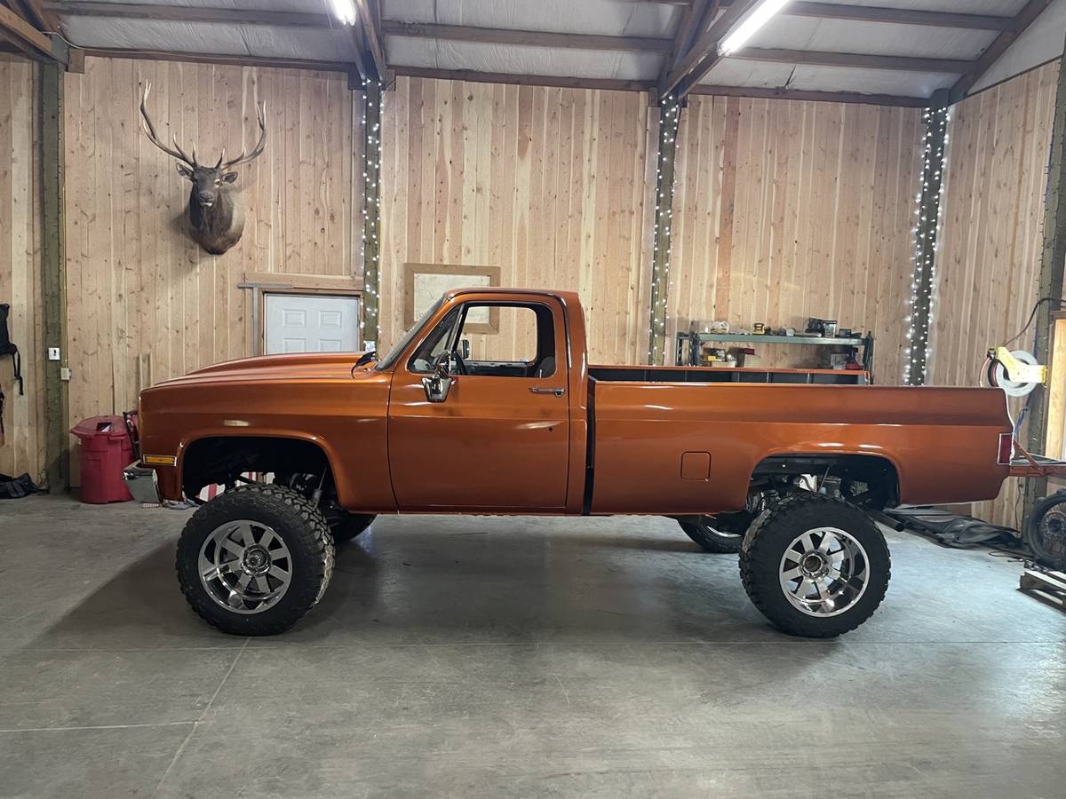 Gmc-K1500-1983-orange