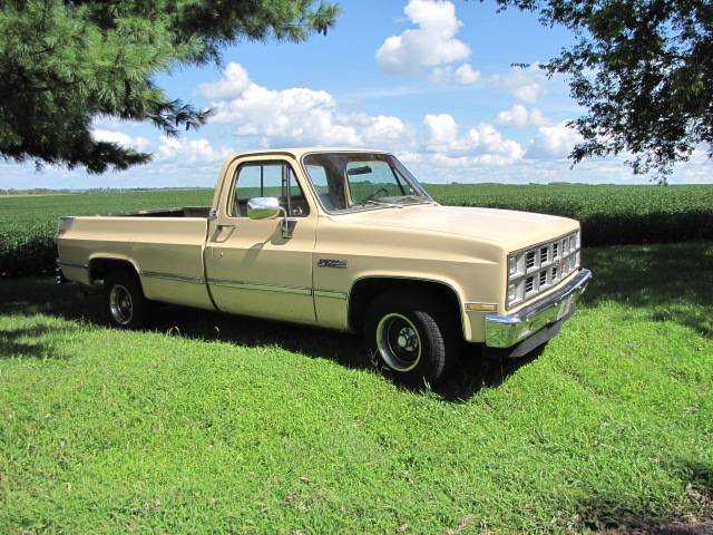 Gmc-Sierra-1500-1982