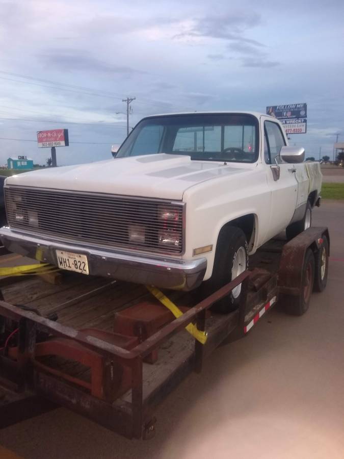 Gmc-Sierra-1500-1984-custom