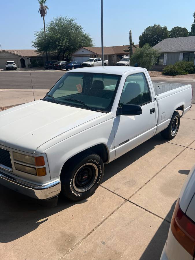 Gmc-Sierra-1500-1995-white