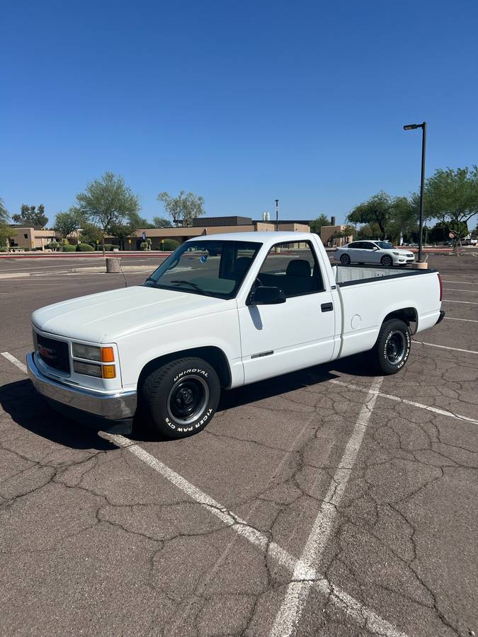 Gmc-Sierra-1500-1995-white