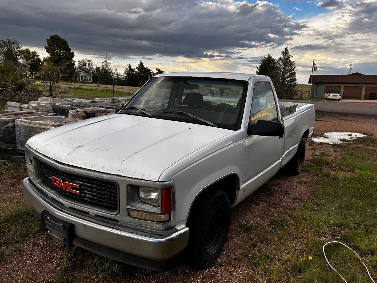 Gmc-Sierra-1500-1996-white