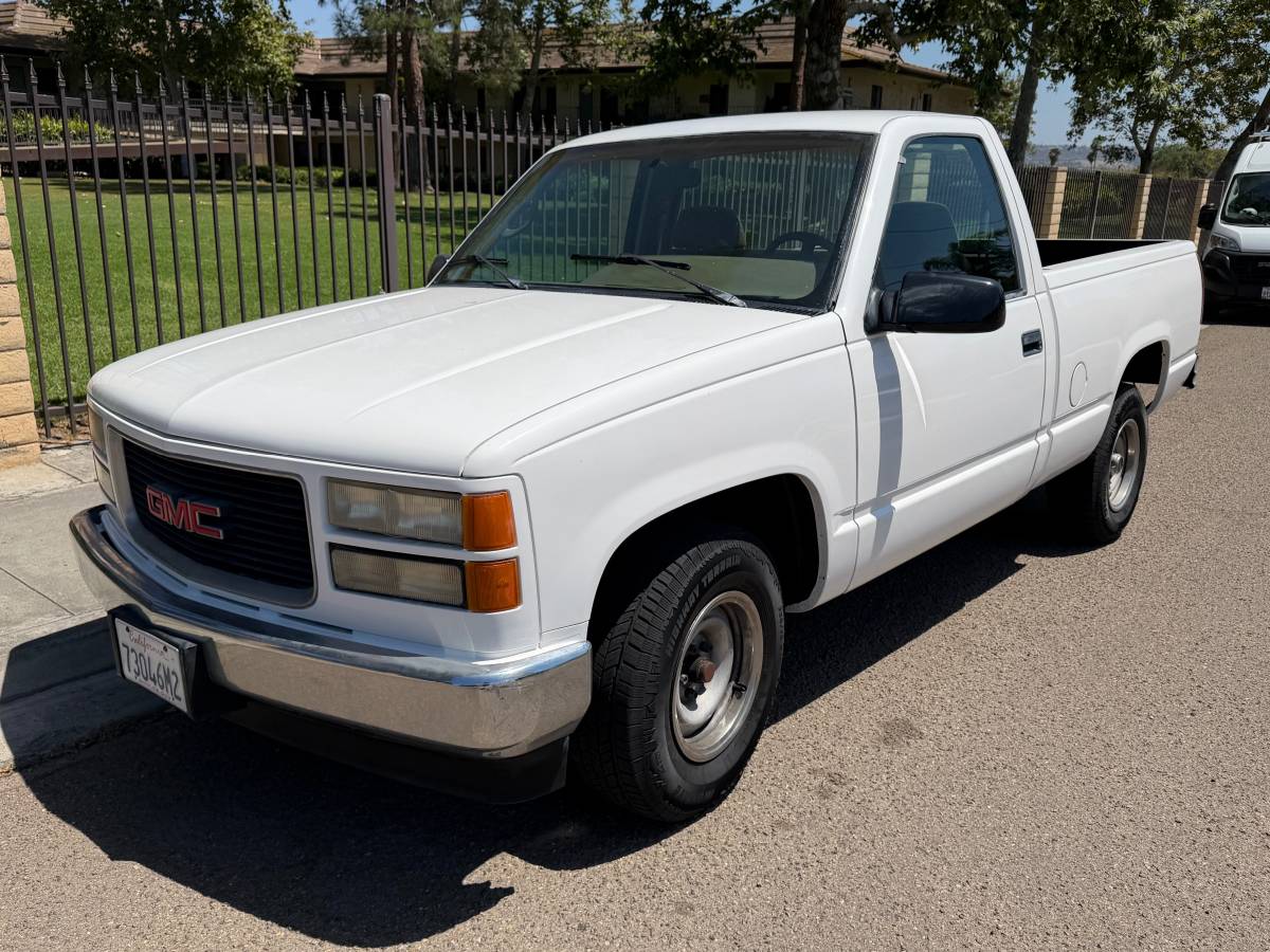 Gmc-Sierra-1500-short-bed-1995