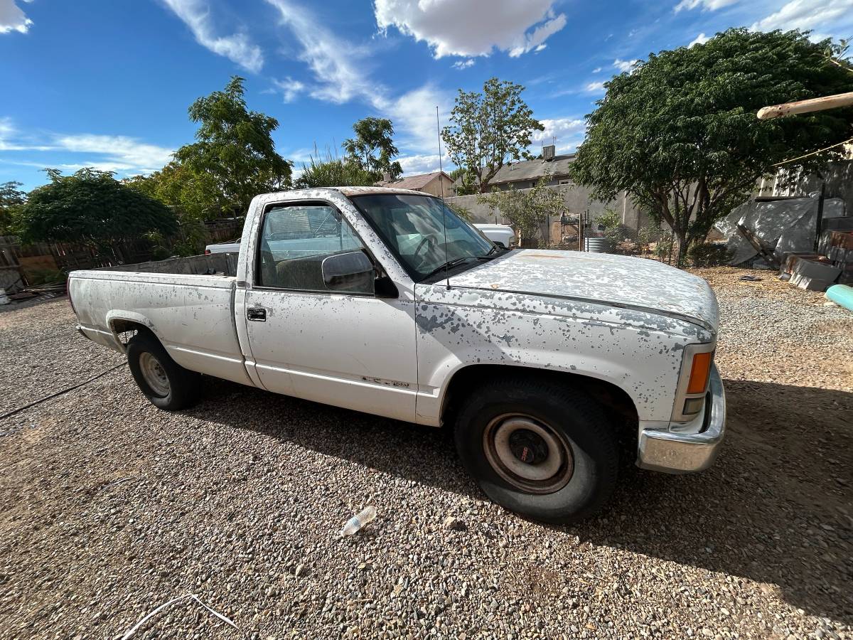 Gmc-Sierra-2500-1988-white