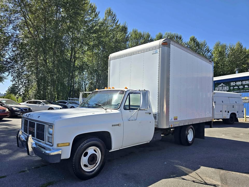Gmc-Sierra-classic-3500-regular-cab-1988