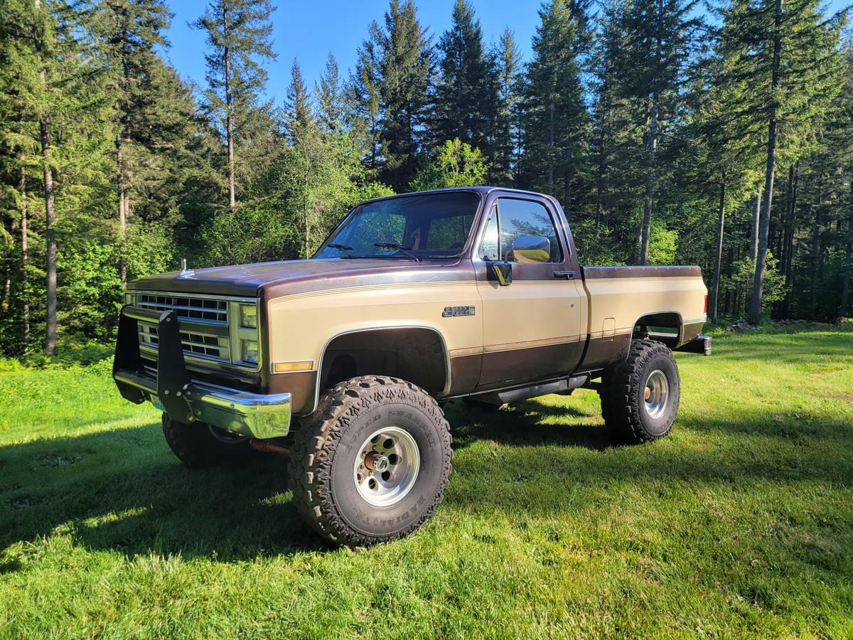 Gmc-Sierra-classic-k-12-ton-4x4-1986-brown