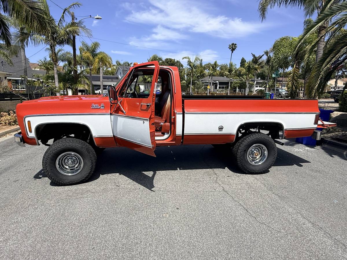 Gmc-Sierra-k15-1978-red