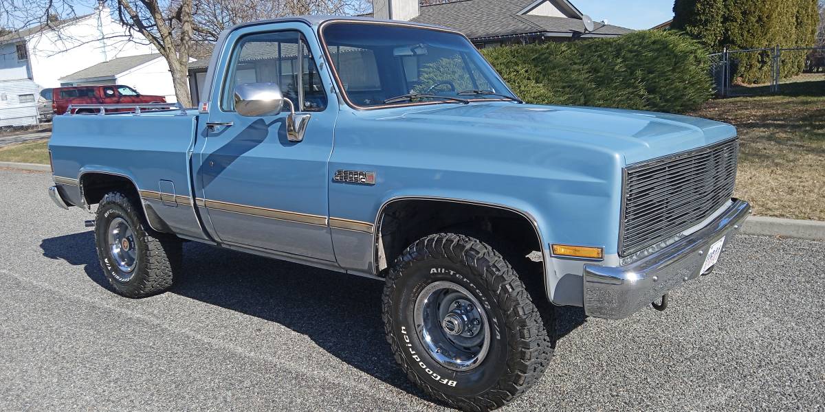 Gmc-Silverad-swb-4x4-1985-blue
