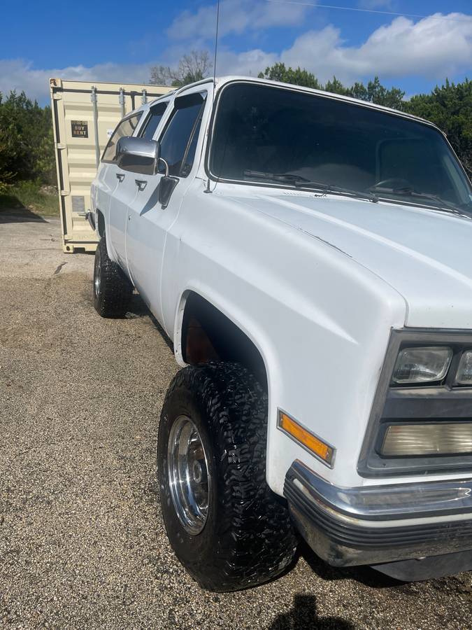 Gmc-Suburban-1989-White
