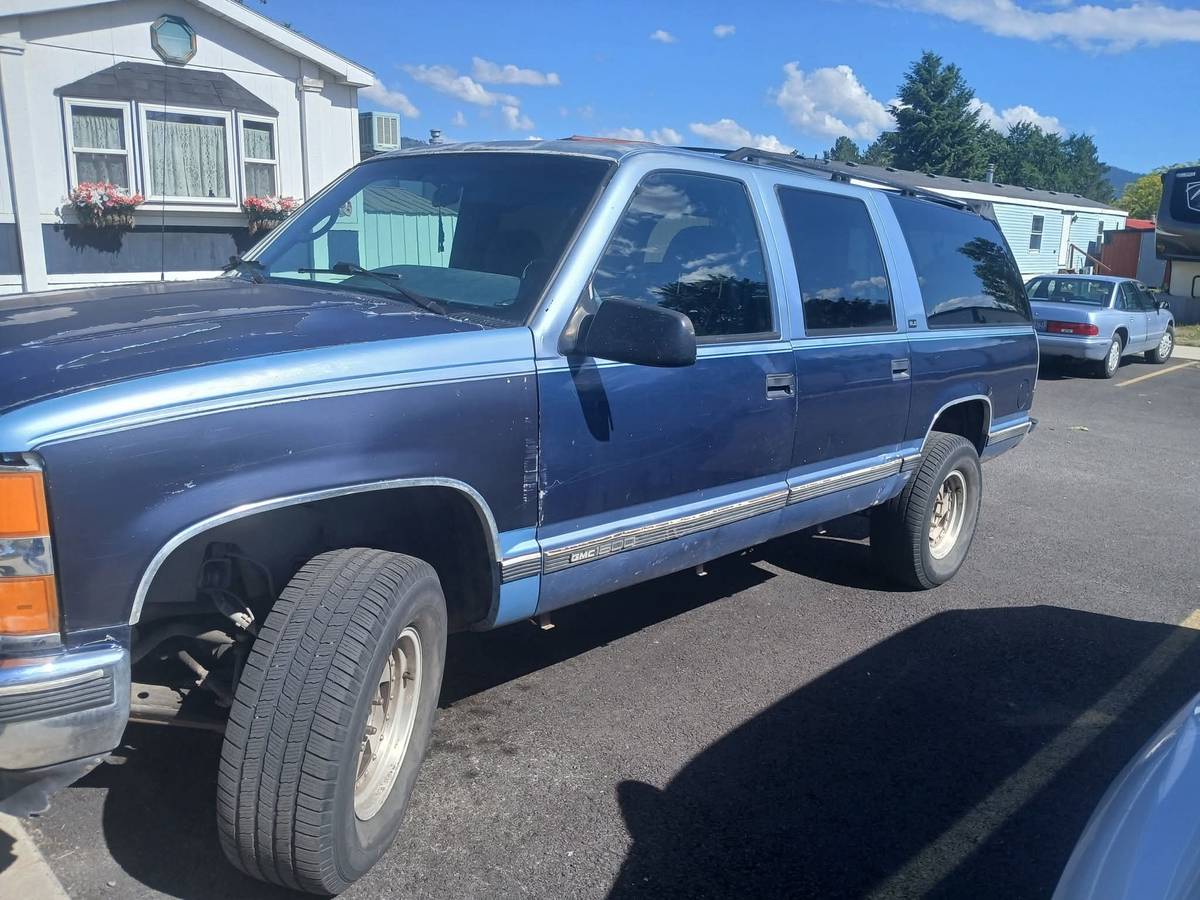 Gmc-Suburban-1995-blue