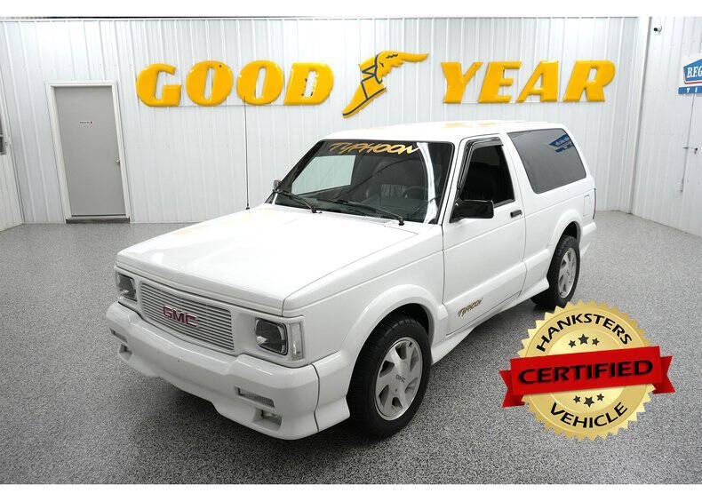 Gmc-Typhoon-1993-Frost-White-Gray