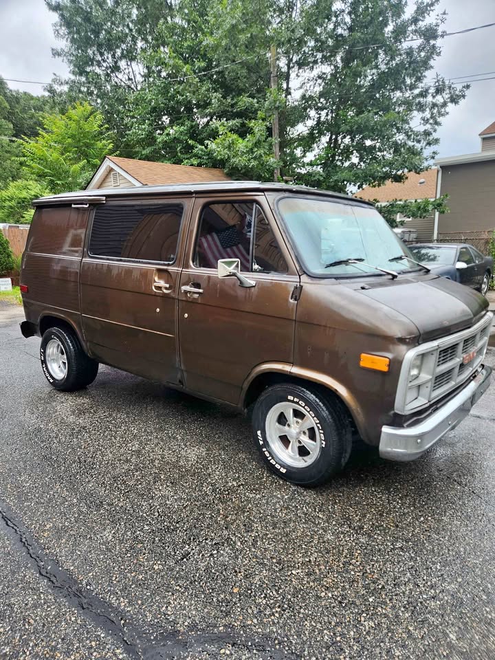 Gmc-Vandura-1983