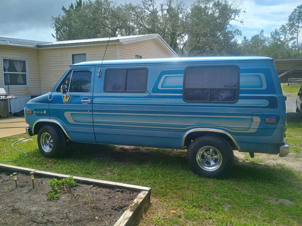 Gmc-Vandura-1983