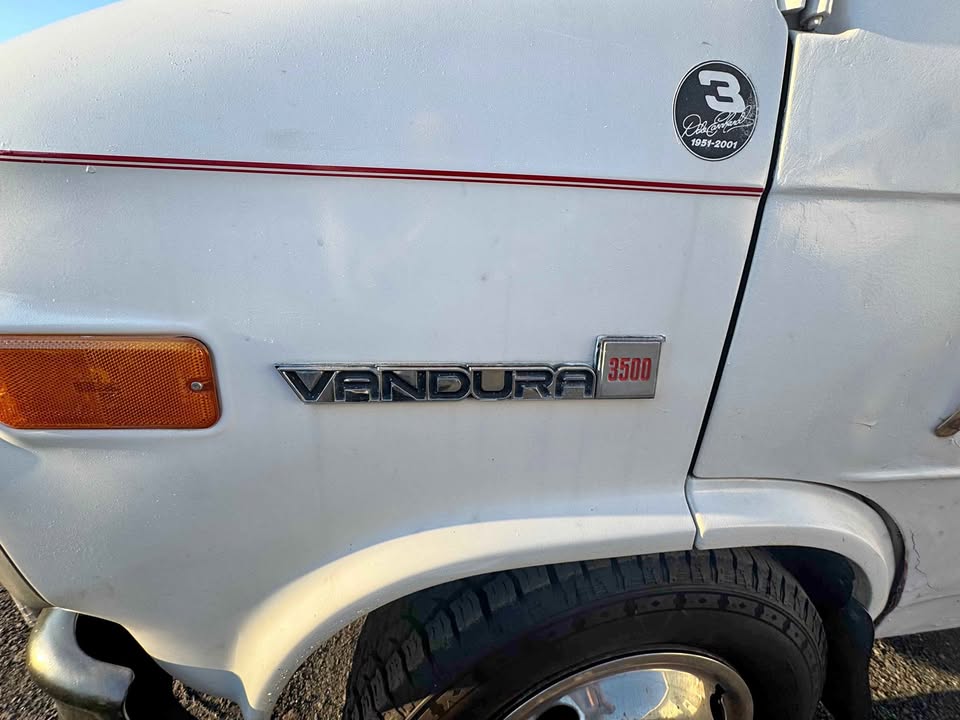 Gmc-Vandura-1990
