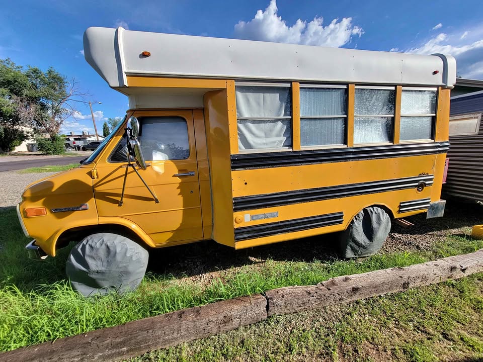 Gmc-Vandura-3500-bus-1989