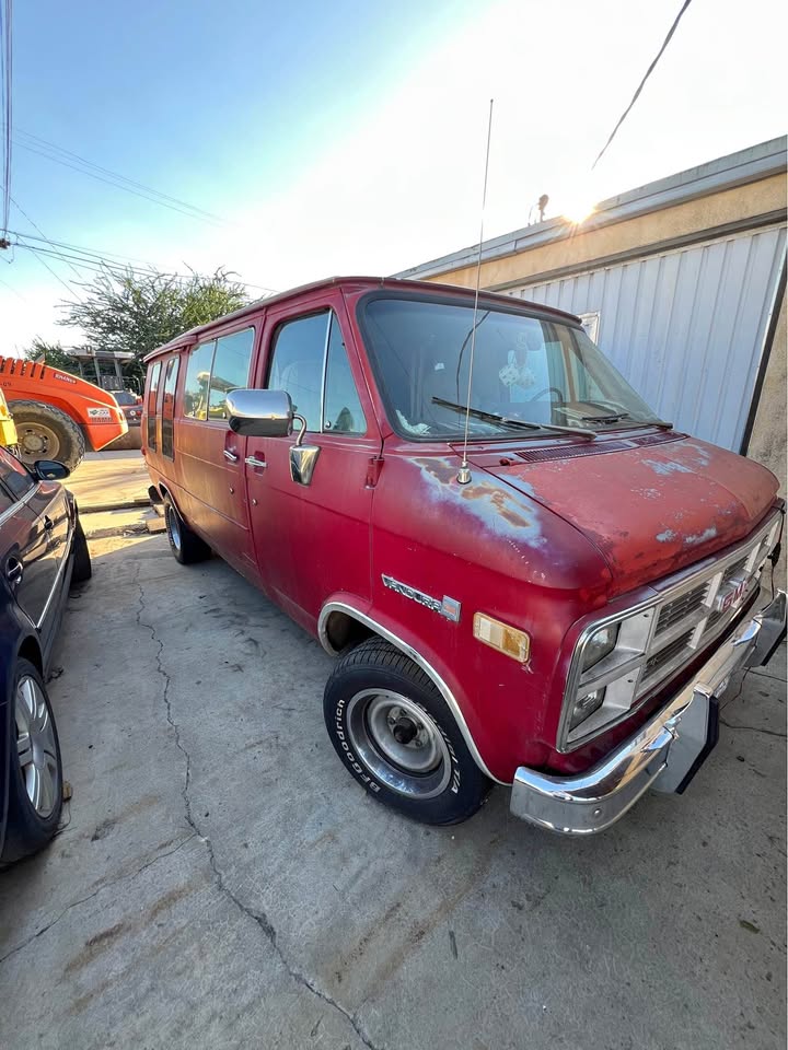 Gmc-Vandura-g2500-1984