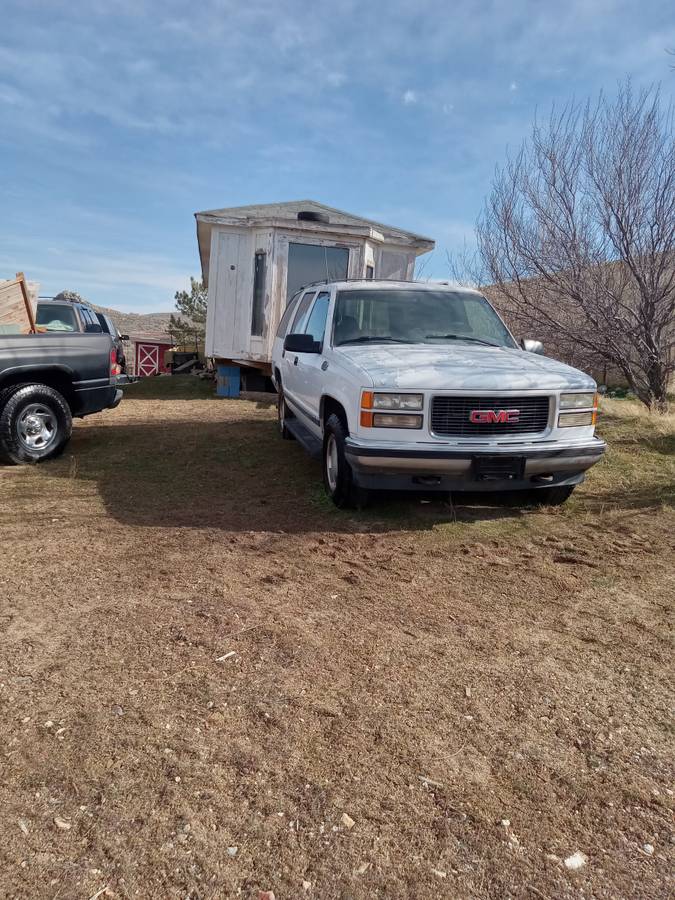 Gmc-Yukon-sle-1996-white