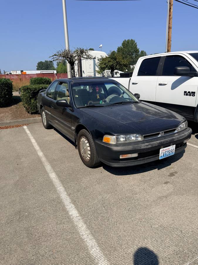 Honda-Accord-1990-black