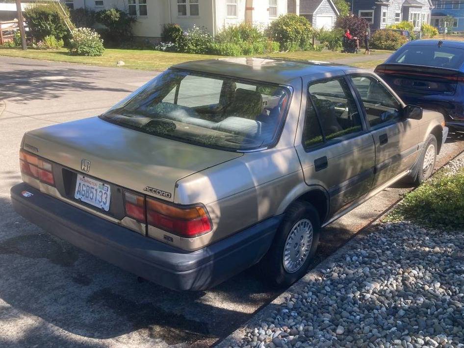 Honda-Accord-dx-1987