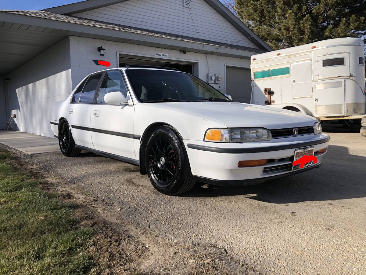 Honda-Accord-ex-1992-white