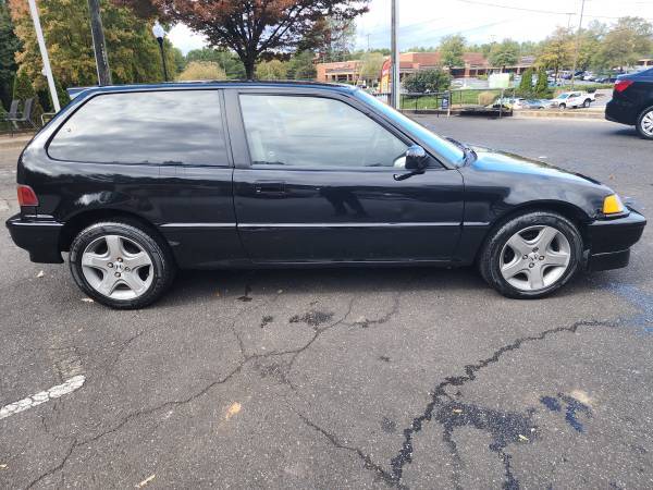 Honda-Civic-hatchback-1991-black