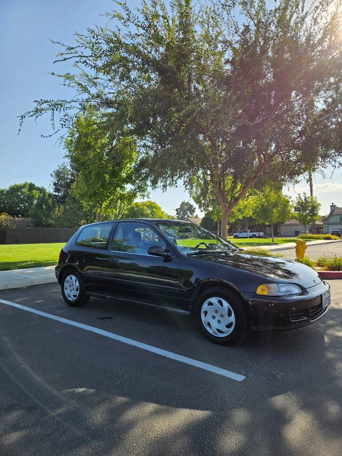 Honda-Civic-hatchback-1994-black
