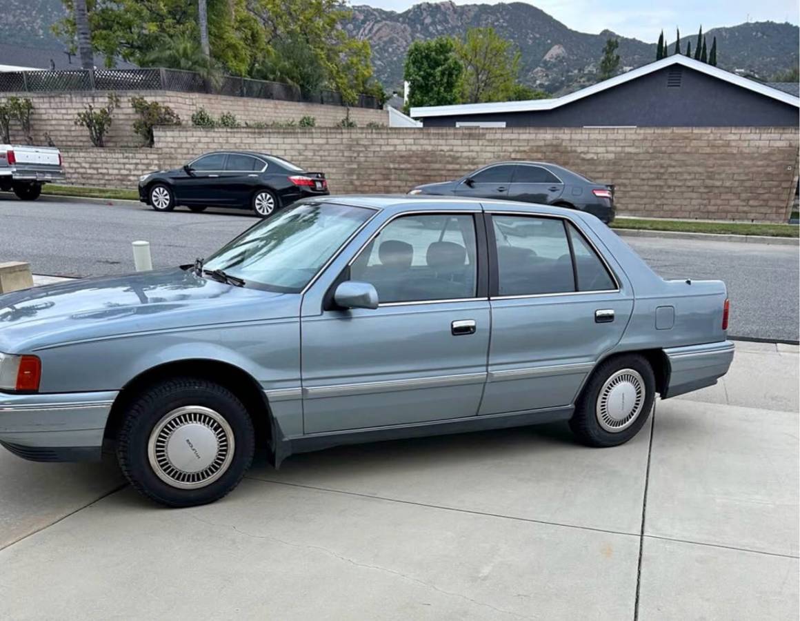 Hyundai-sonata-gls-1989-blue