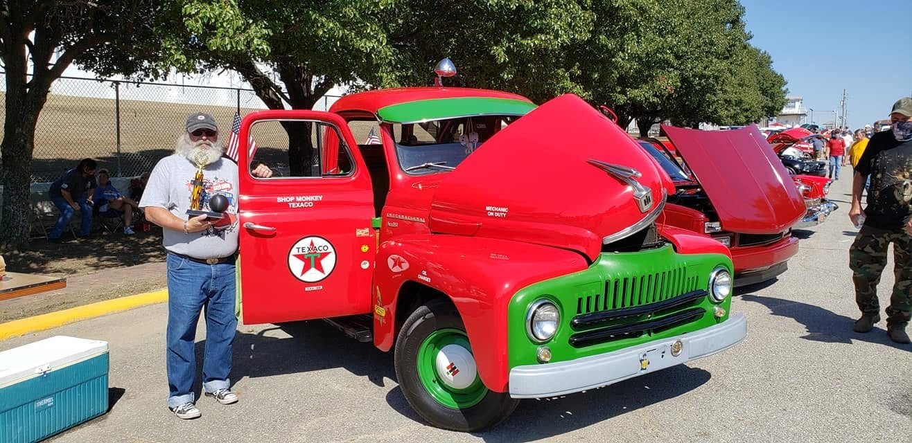 International Harvester L110 1953