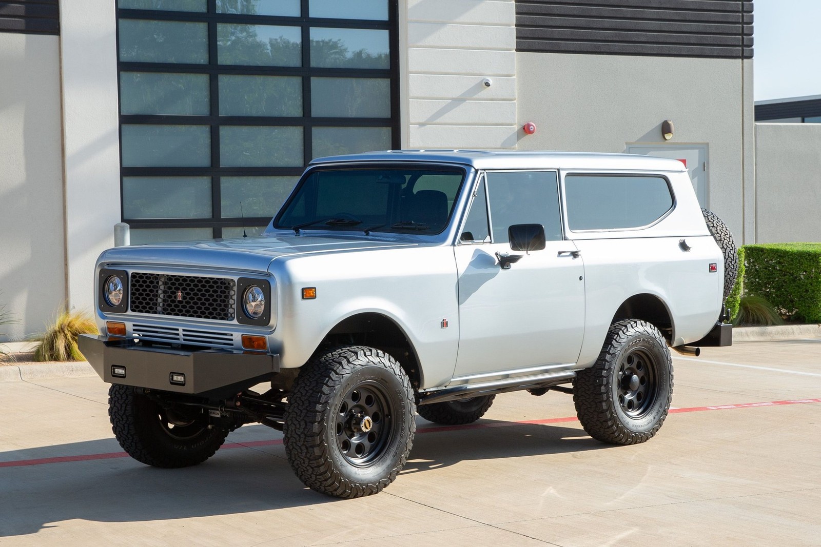 International-Harvester-Scout-1979-SUV-Black