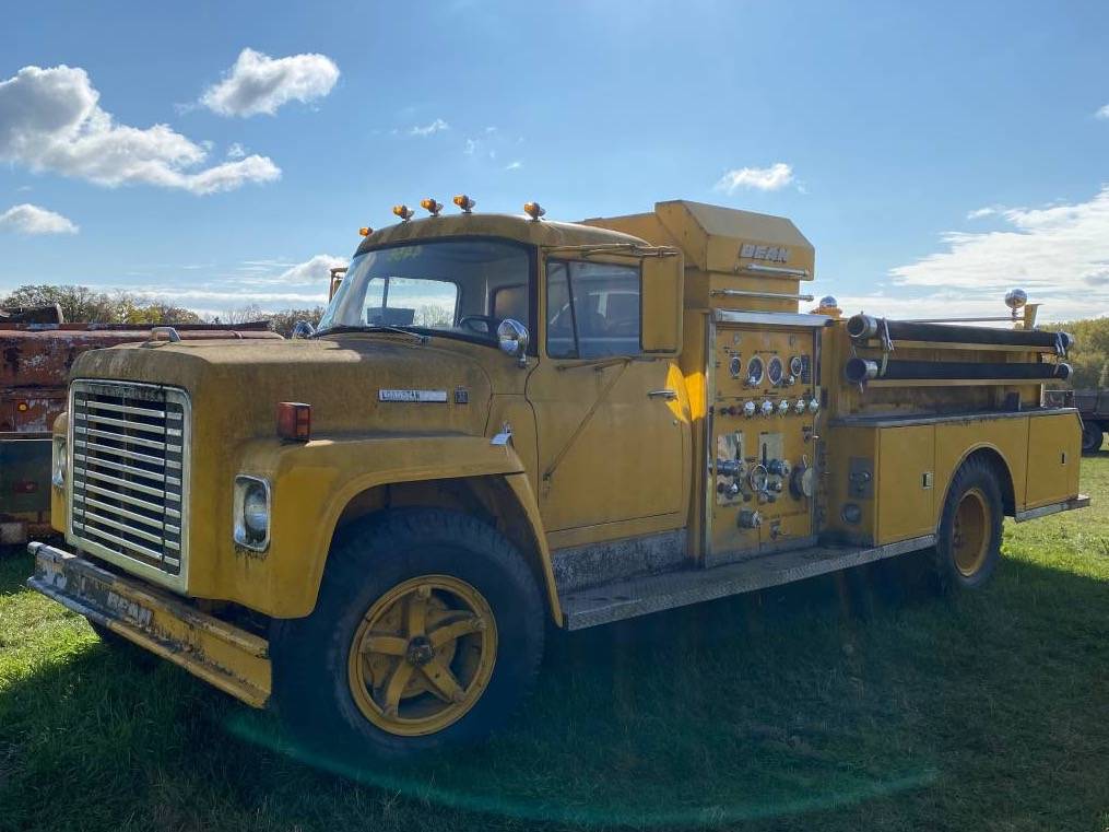 International-ihc-Bean-fire-truck-1975-yellow