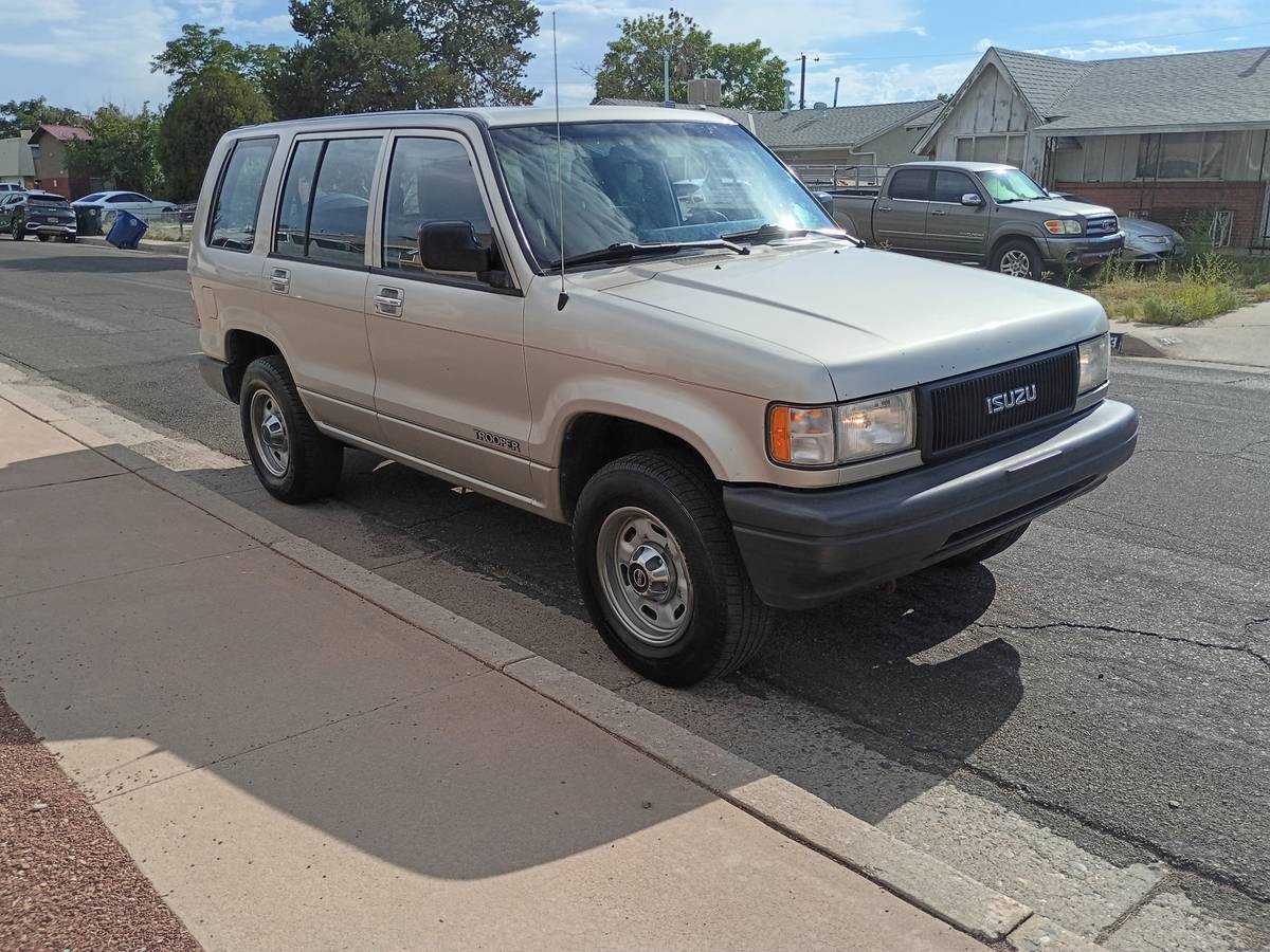 Isuzu-trooper-1994
