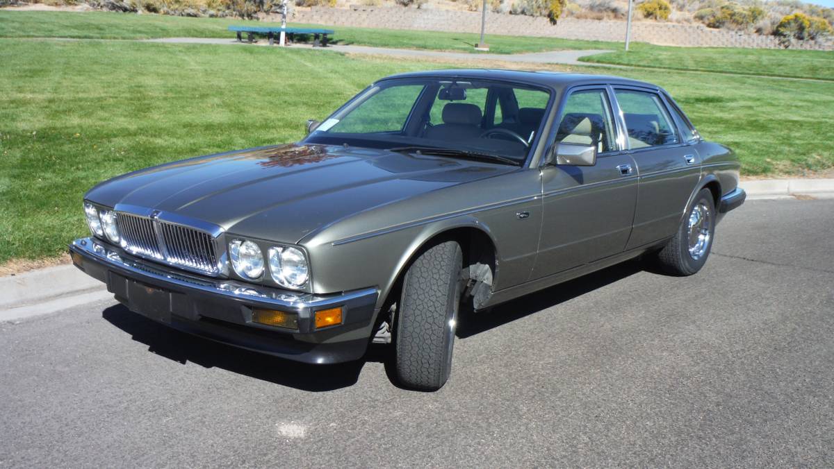 Jaguar-Xj-6-1988