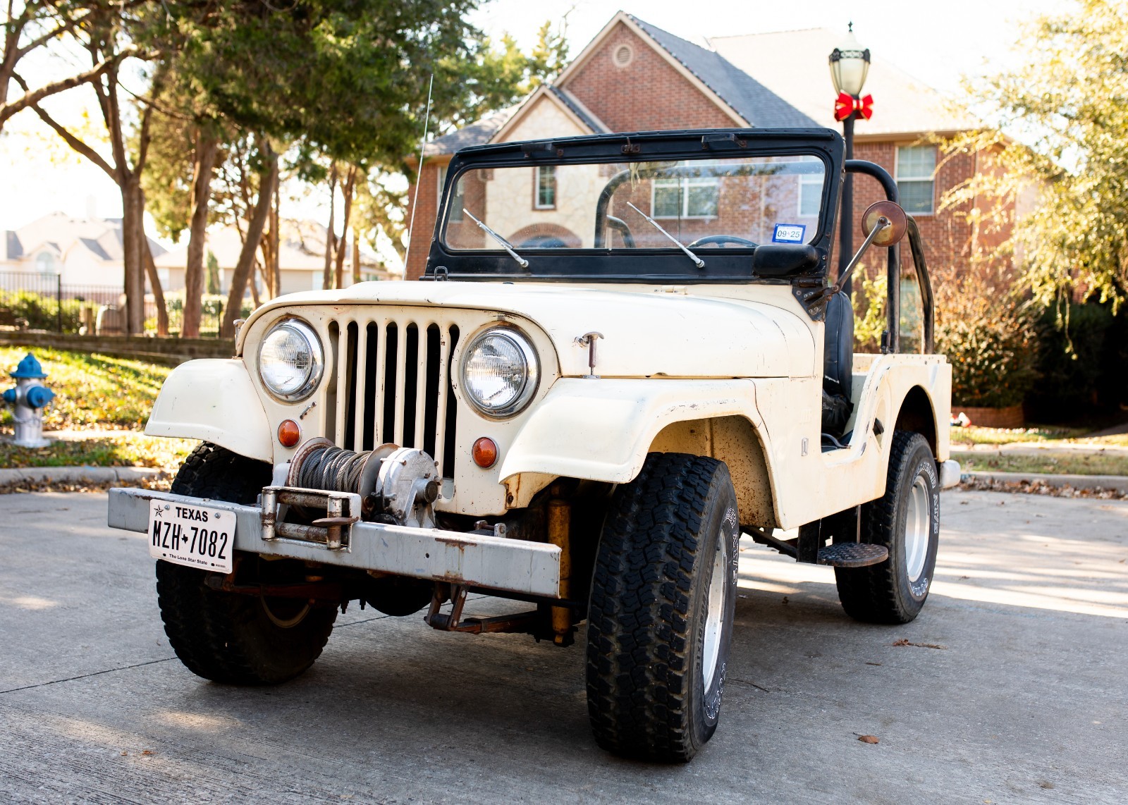 Jeep-CJ-1969-Black