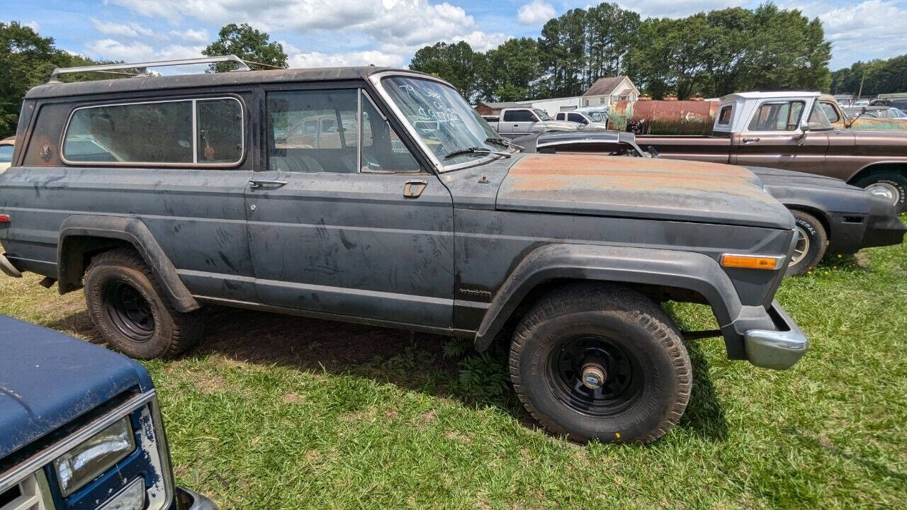 Jeep-Cherokee-1979-SUV-Black