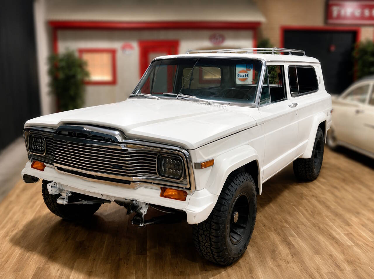 Jeep-Cherokee-1979-White-Black