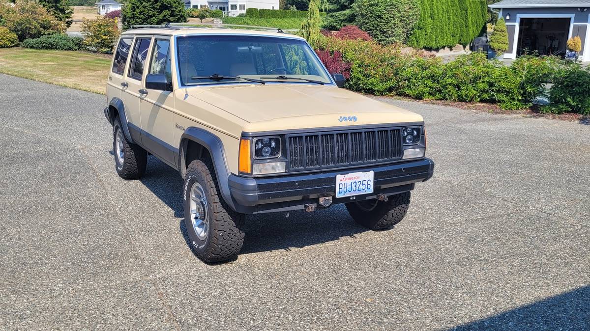 Jeep-Cherokee-1989-Brown