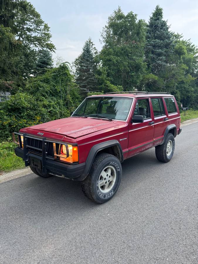Jeep-Cherokee-1990
