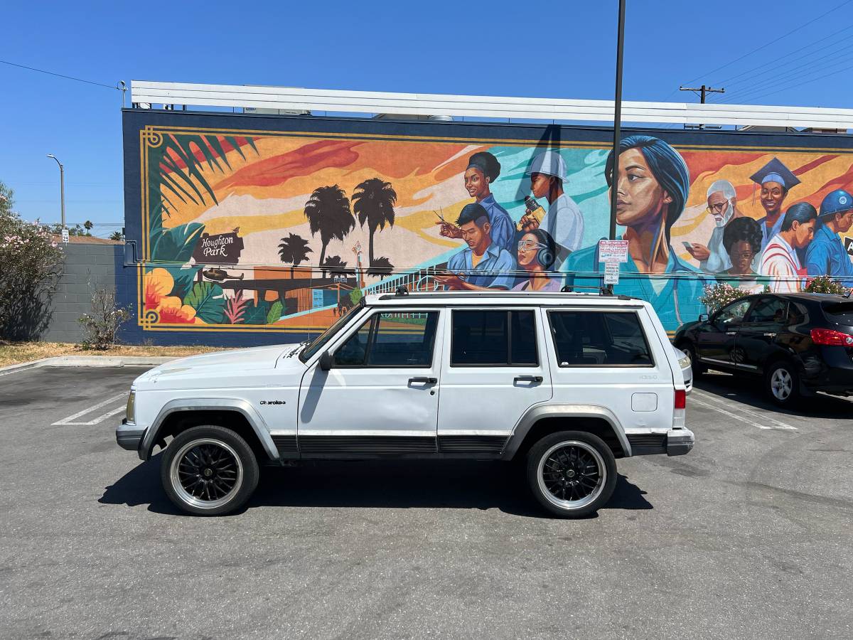 Jeep-Cherokee-4x4-1995-white