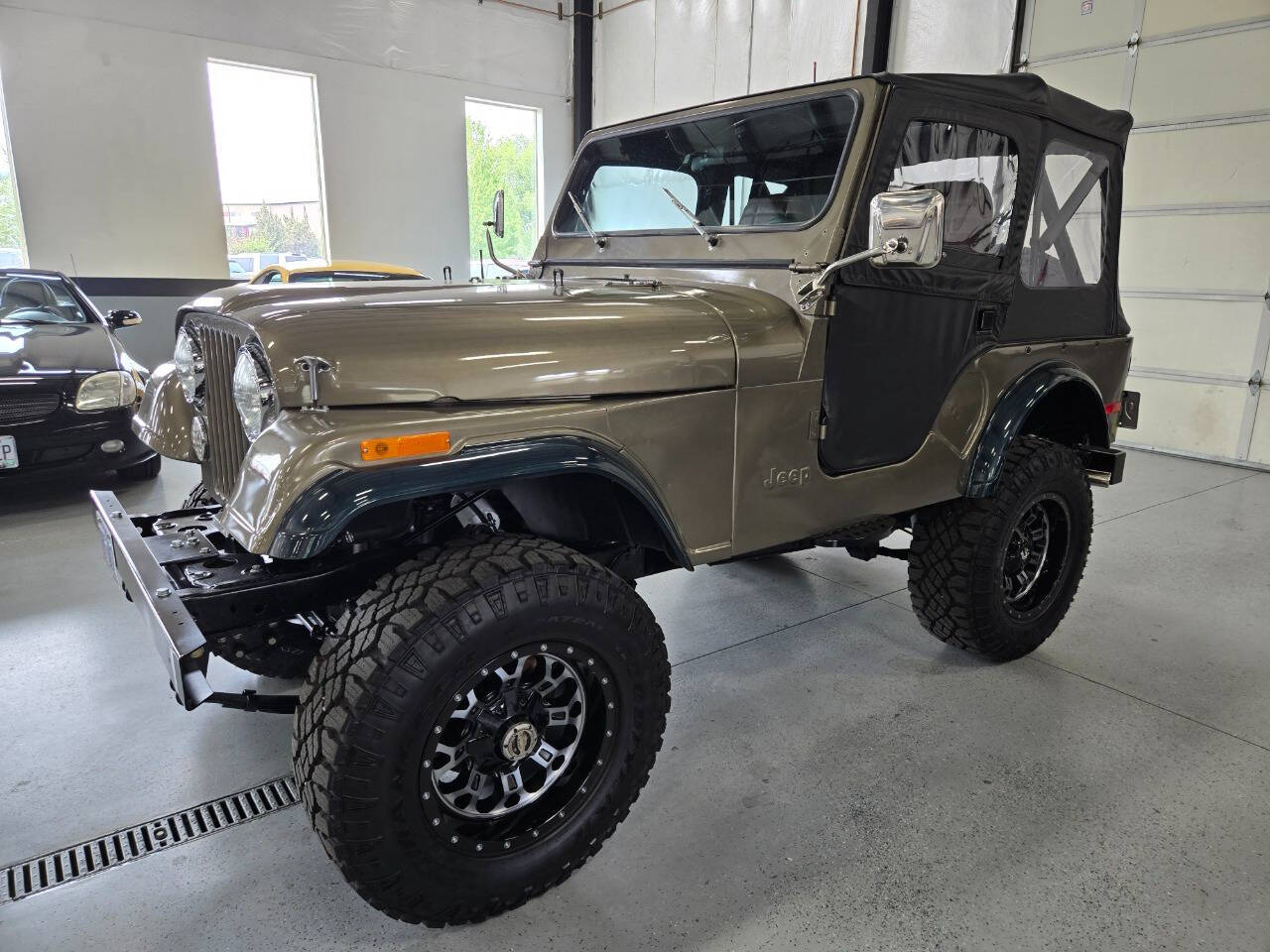 Jeep-Cj-5-1977-Brown-Tan