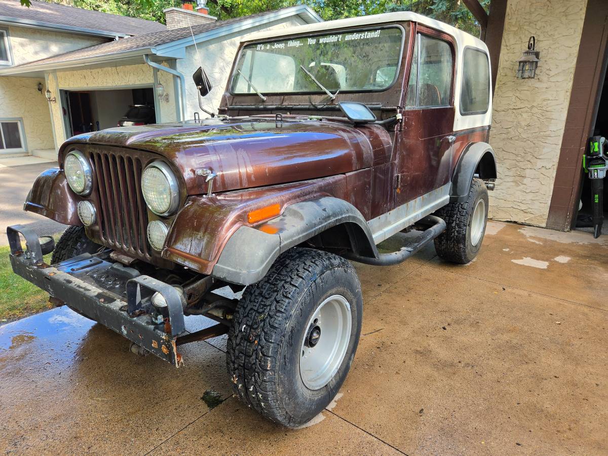 Jeep-Cj-7-1982-brown
